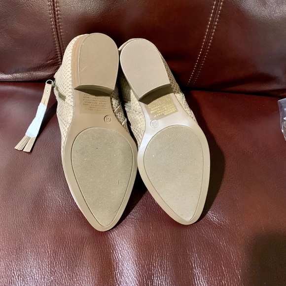 Leighton New Tan Ankle Boots - Picture 4 of 5